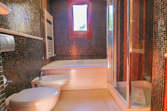 Image No.13-5 Bed Villa for sale