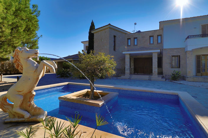 Image No.35-5 Bed Villa for sale