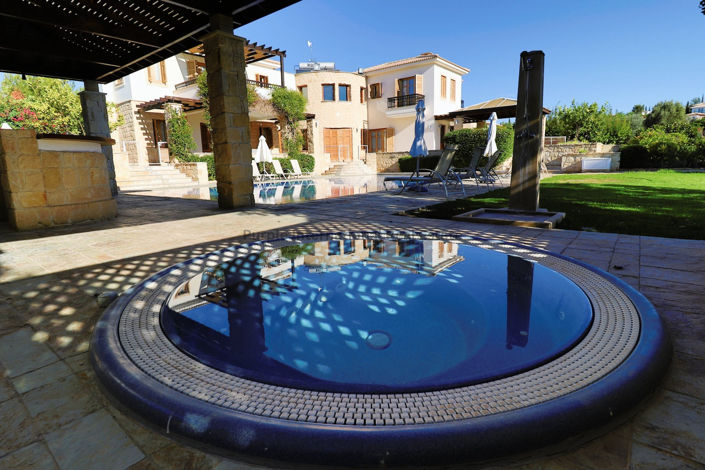 Image No.4-5 Bed Villa for sale