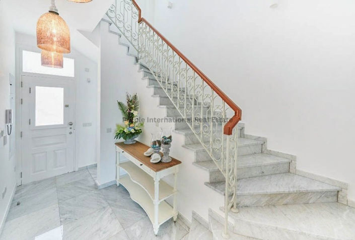 Image No.14-3 Bed Villa for sale