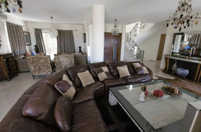 Image No.2-4 Bed Villa for sale