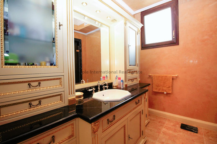 Image No.16-6 Bed Villa for sale