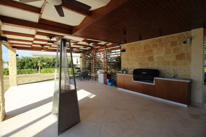 Image No.4-6 Bed Villa for sale