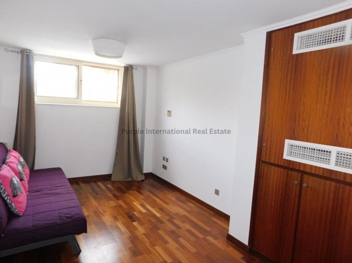 Image No.10-3 Bed Villa for sale