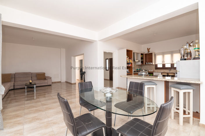 Image No.10-4 Bed Villa for sale