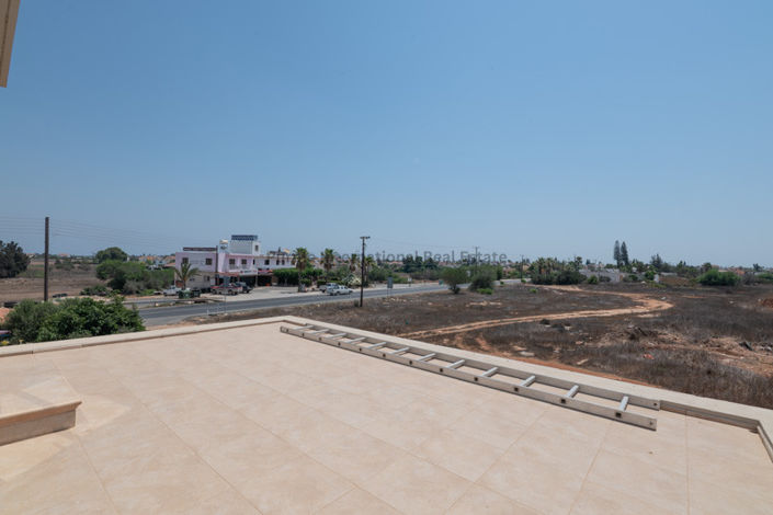 Image No.14-4 Bed Villa for sale