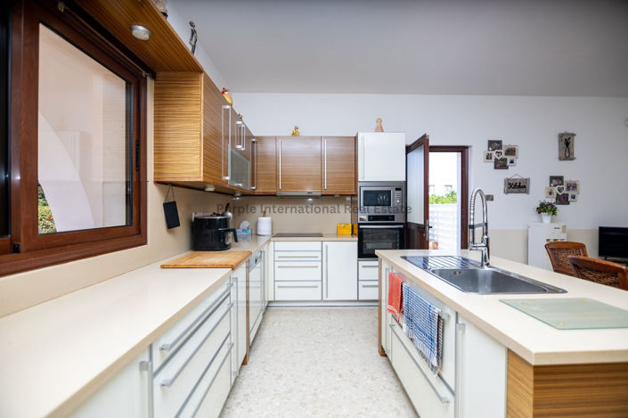 Image No.2-3 Bed Villa for sale