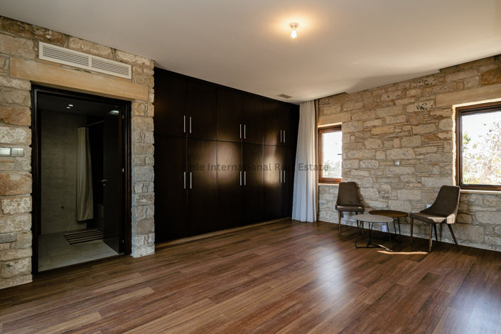 Image No.14-6 Bed Villa for sale