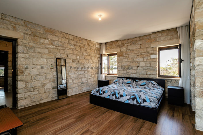 Image No.20-6 Bed Villa for sale