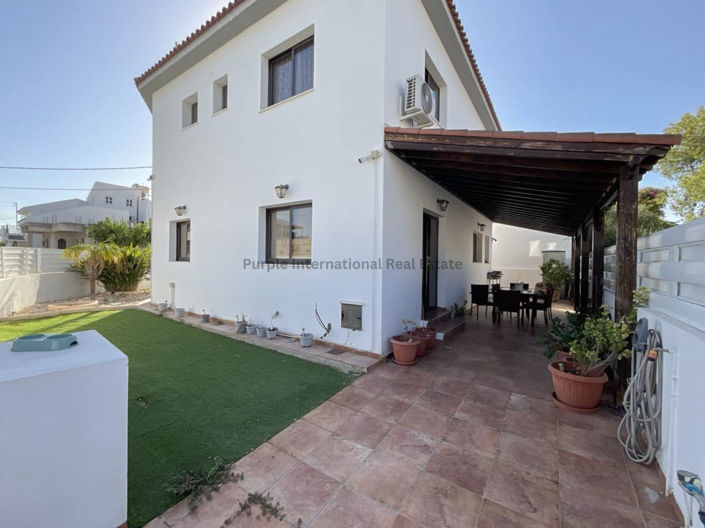 Image No.2-4 Bed Villa for sale