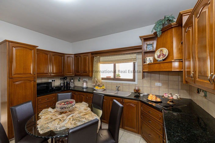 Image No.8-4 Bed Villa for sale