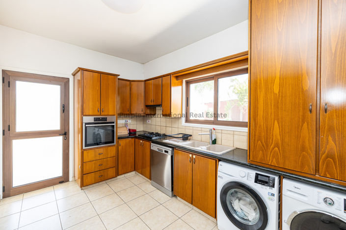 Image No.9-4 Bed Villa for sale