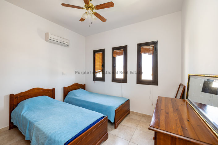 Image No.10-4 Bed Villa for sale