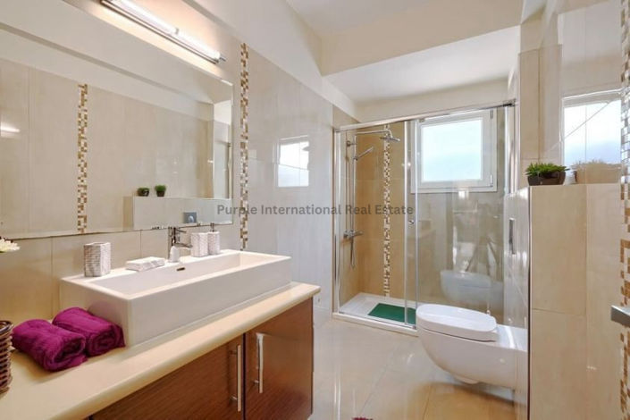 Image No.28-6 Bed Villa for sale