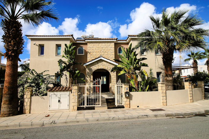 Image No.31-6 Bed Villa for sale