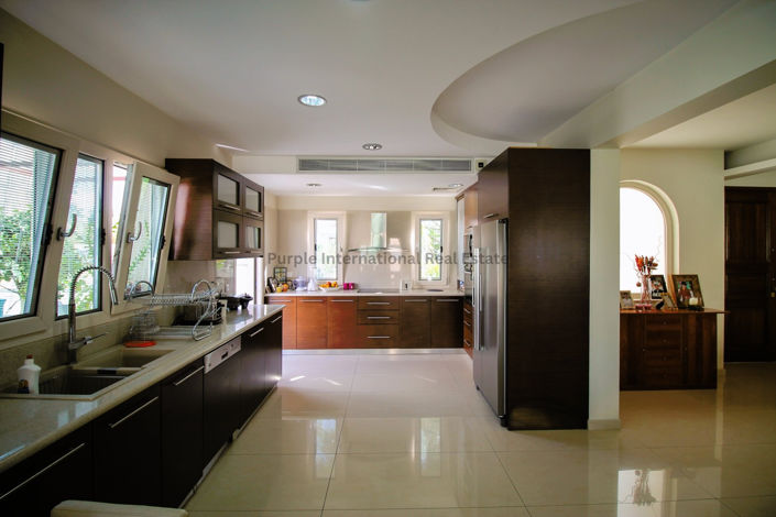 Image No.7-6 Bed Villa for sale