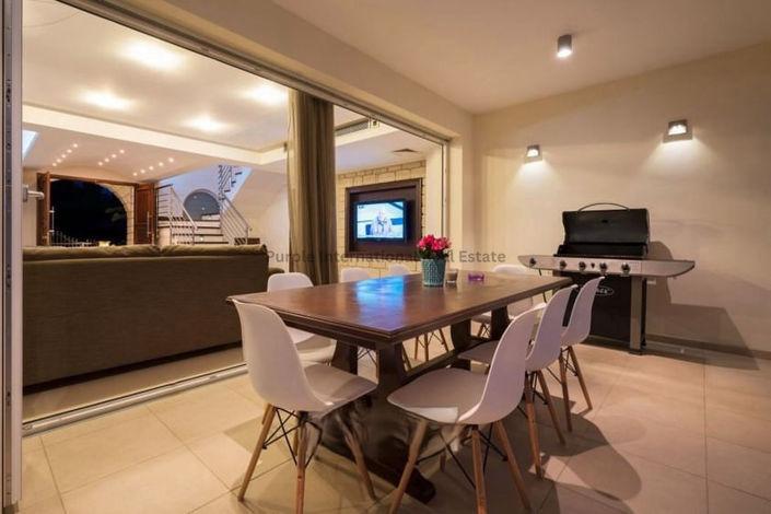 Image No.9-6 Bed Villa for sale