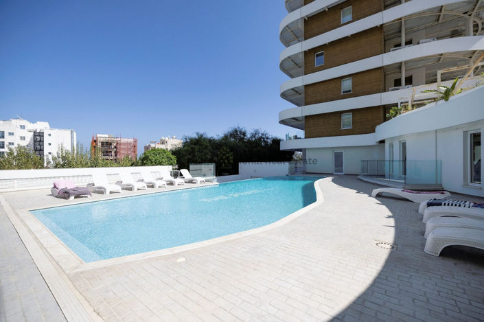 Image No.25-4 Bed Apartment for sale