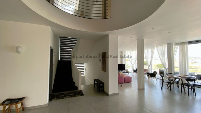 Image No.10-5 Bed Villa for sale