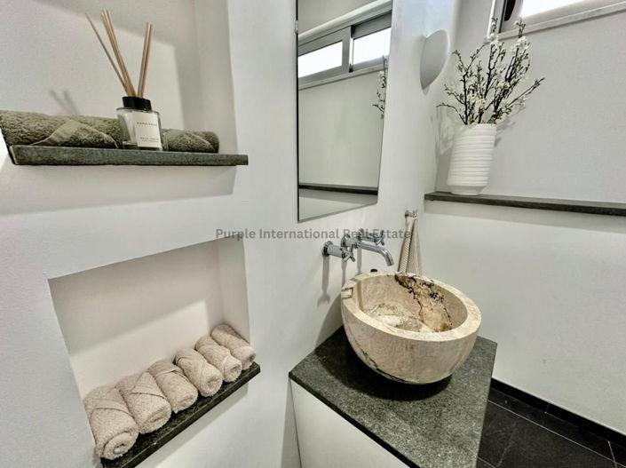 Image No.21-5 Bed Villa for sale