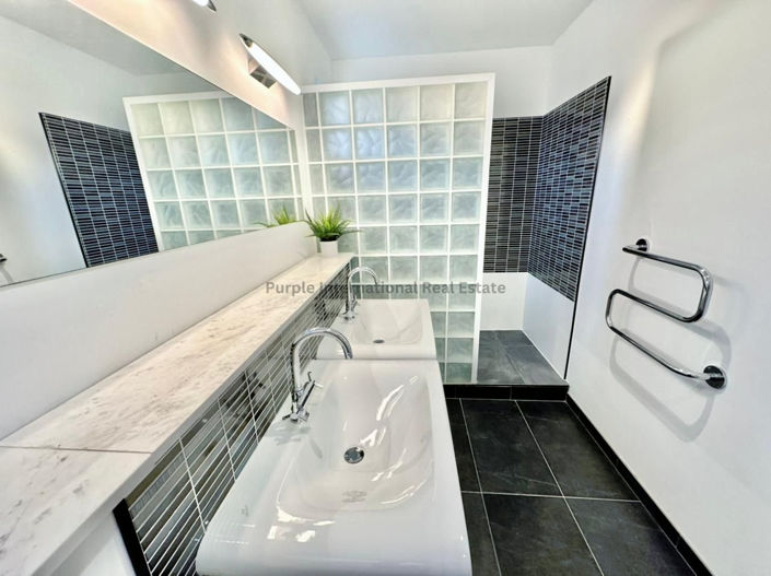 Image No.23-5 Bed Villa for sale