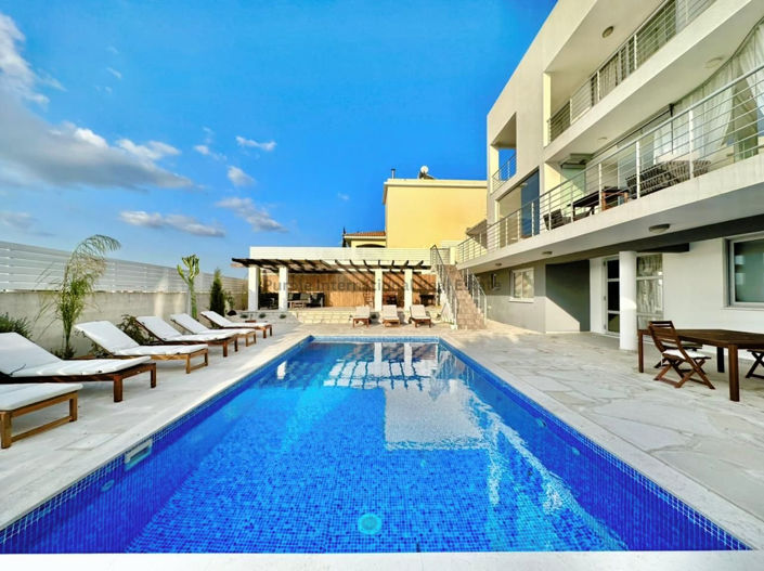 Image No.43-5 Bed Villa for sale