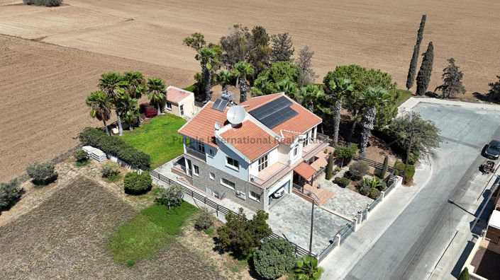 Image No.1-4 Bed Villa for sale