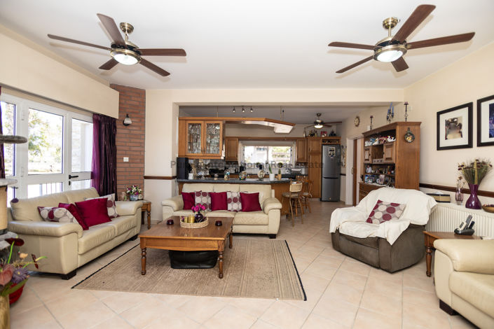 Image No.13-4 Bed Villa for sale