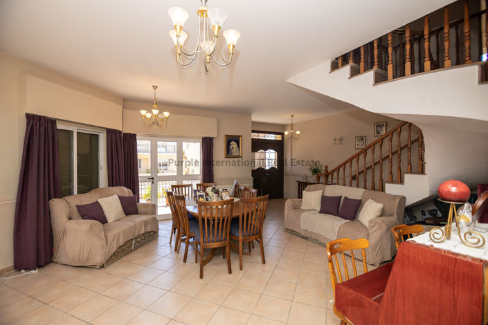 Image No.3-4 Bed Villa for sale