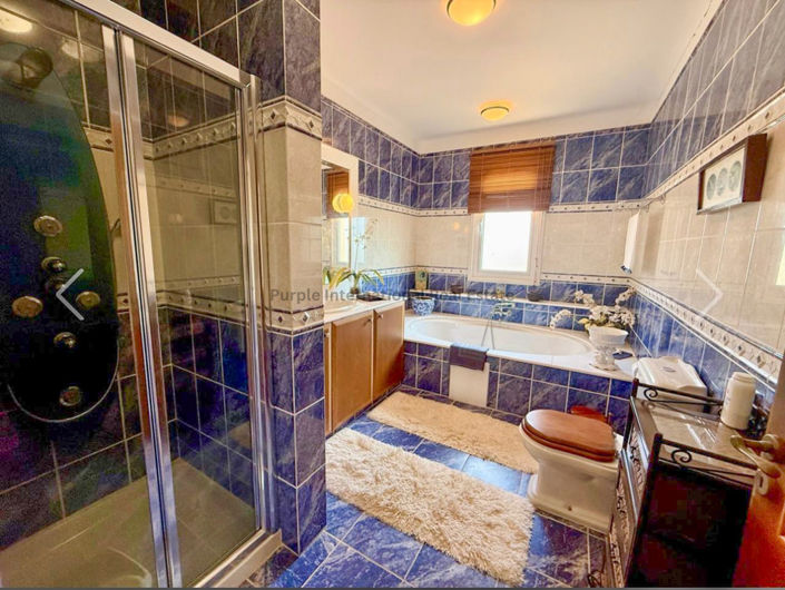 Image No.11-5 Bed Villa for sale