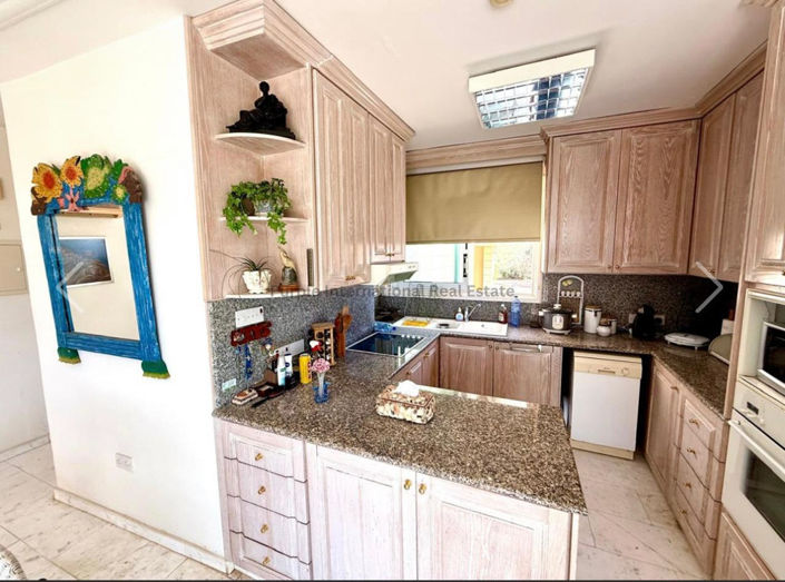 Image No.9-5 Bed Villa for sale