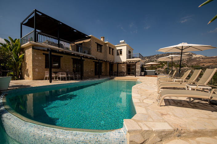 Image No.1-5 Bed Villa for sale