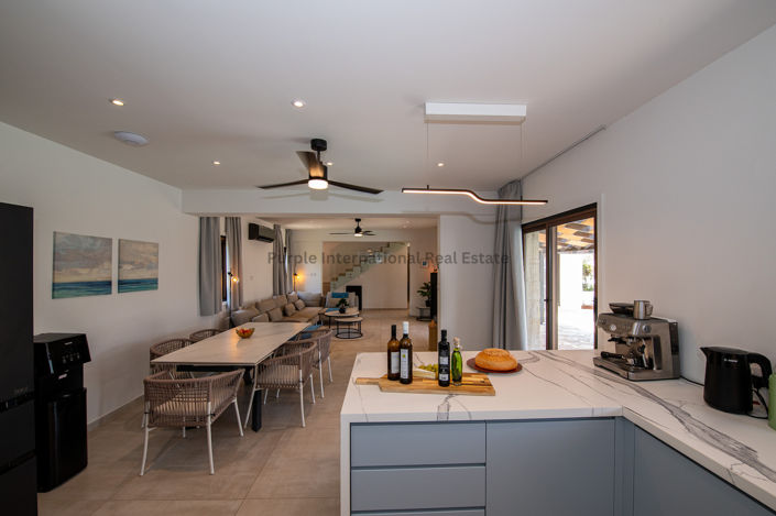 Image No.6-5 Bed Villa for sale