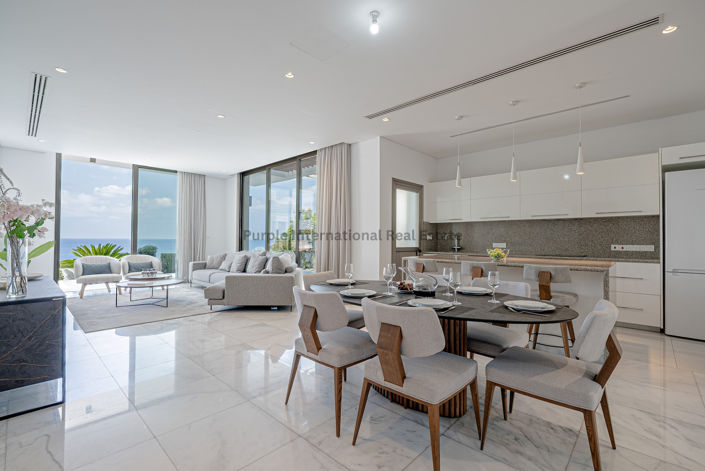 Image No.2-4 Bed Villa for sale