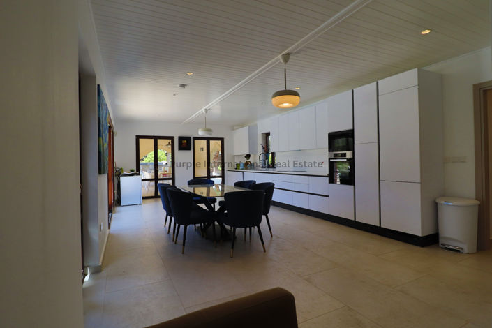 Image No.3-5 Bed Villa for sale