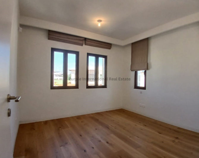 Image No.14-3 Bed Villa for sale