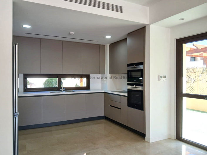 Image No.7-3 Bed Villa for sale