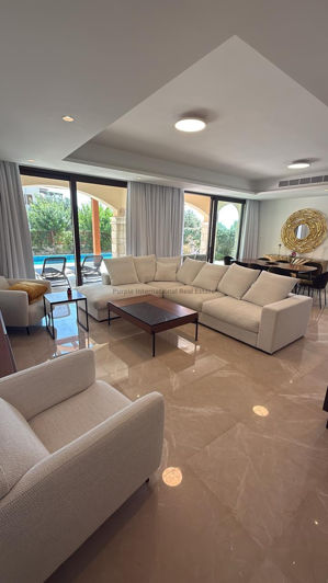 Image No.2-2 Bed Villa for sale