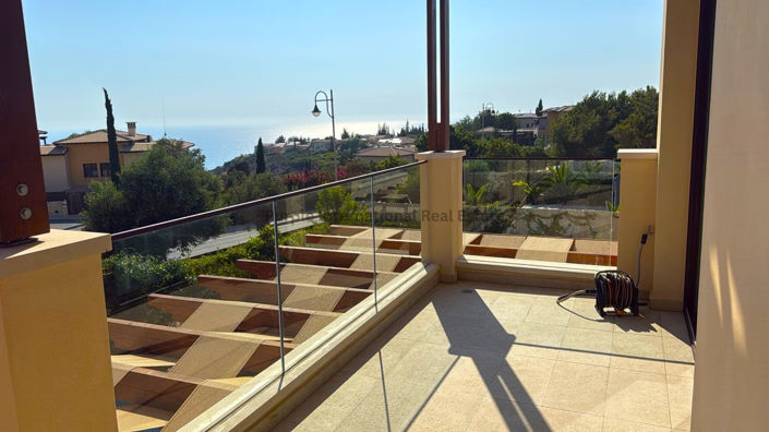 Image No.9-2 Bed Villa for sale