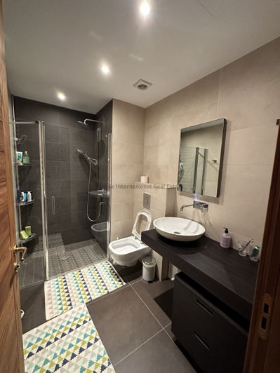 Image No.9-3 Bed Apartment for sale