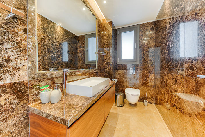 Image No.24-3 Bed Apartment for sale