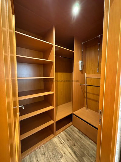 Image No.12-4 Bed Villa for sale