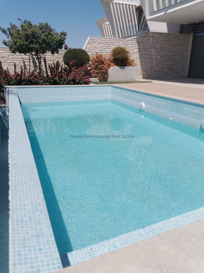 Image No.20-3 Bed Villa for sale