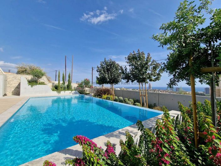 Image No.3-3 Bed Villa for sale