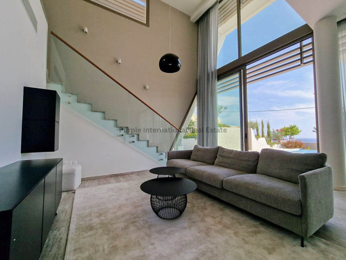 Image No.2-3 Bed Villa for sale