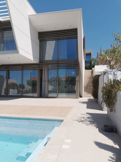 Image No.1-3 Bed Villa for sale