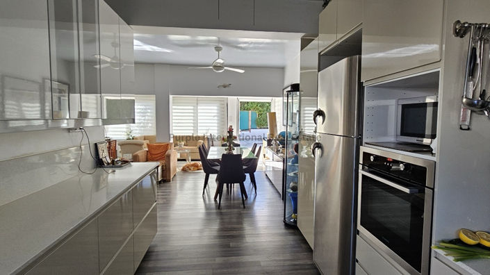 Image No.6-3 Bed Villa for sale