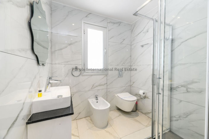 Image No.12-3 Bed Villa for sale