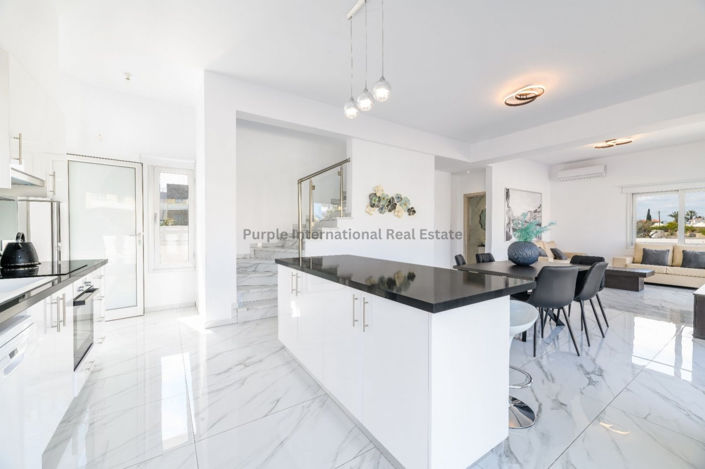 Image No.3-3 Bed Villa for sale