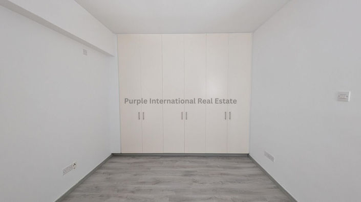 Image No.19-3 Bed House for sale